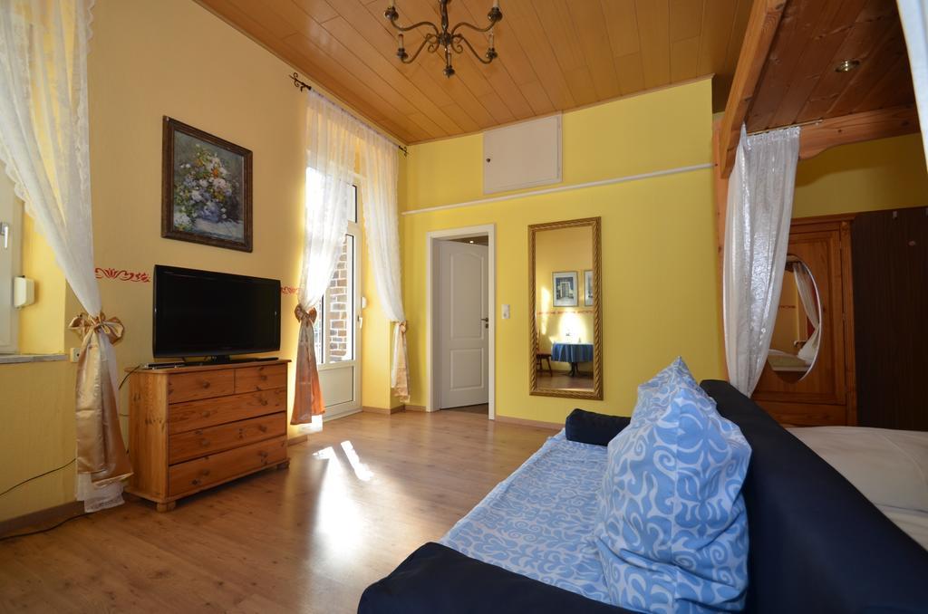 Hotel Feiden Garni Ediger-Eller Esterno foto