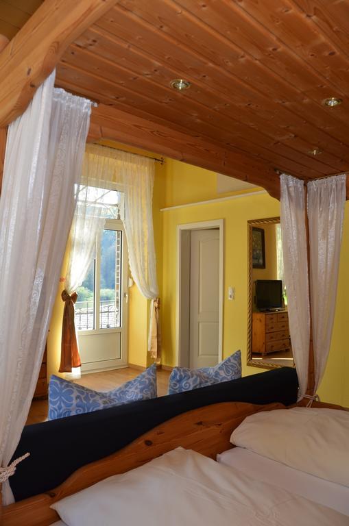 Hotel Feiden Garni Ediger-Eller Esterno foto
